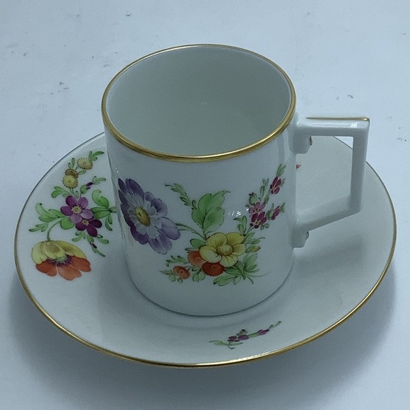 Two Hochst Germany Hand Painted Porcelain Demitasse Cups and Saucers. - Picture 7 of 15